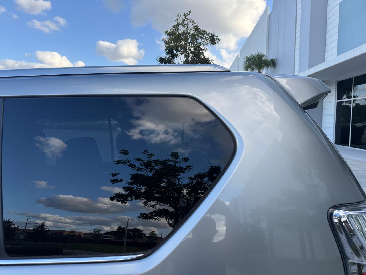 Lexus GX 460 Base 2023