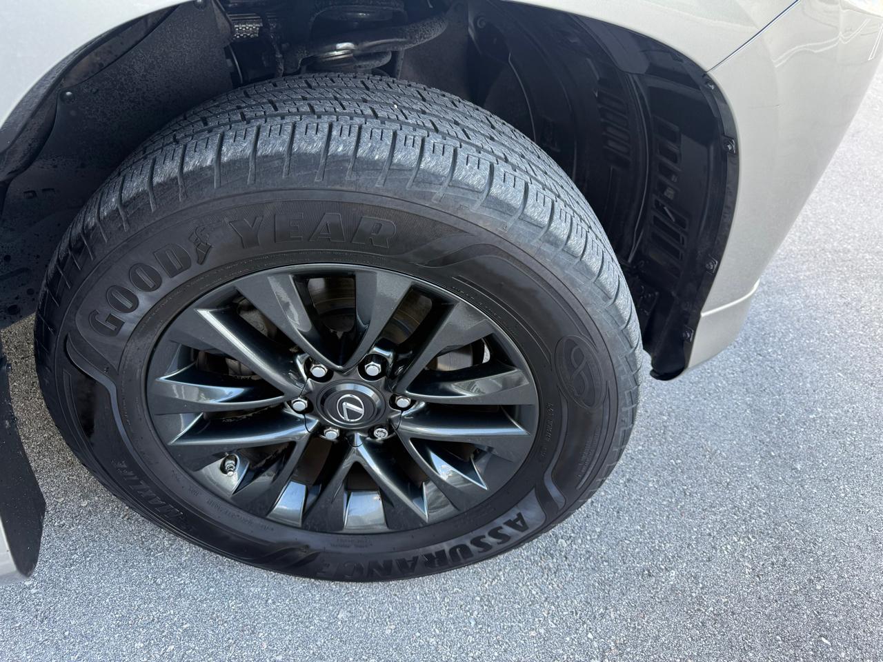 Lexus GX 460 Base 2023