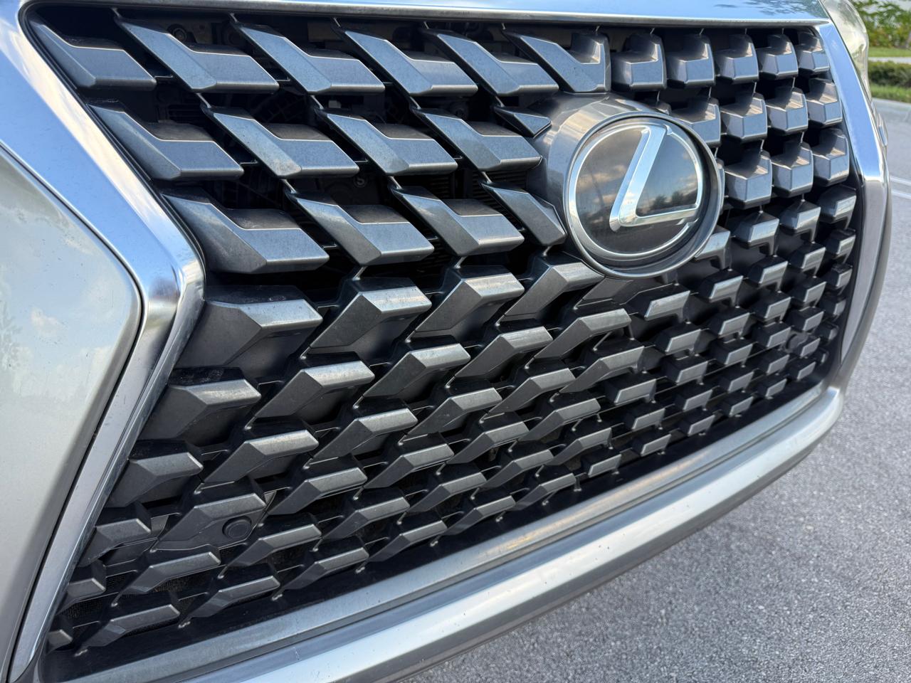 Lexus GX 460 Base 2023