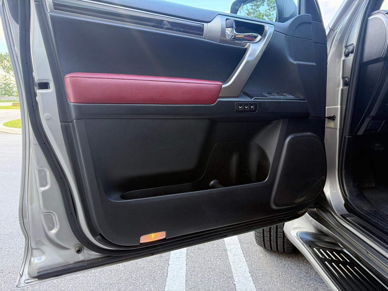 Lexus GX 460 Base 2023