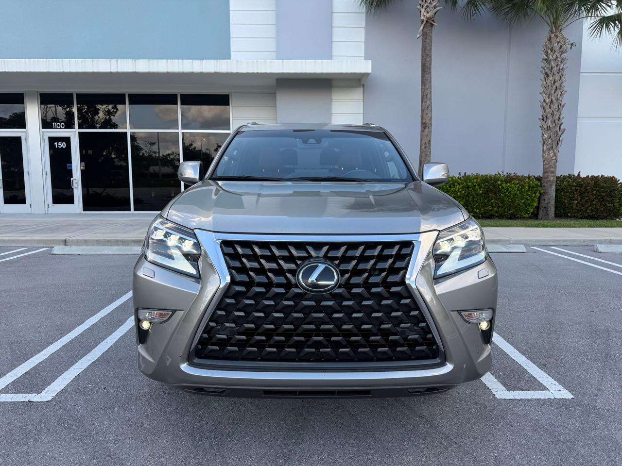 Lexus GX 460 Base 2023