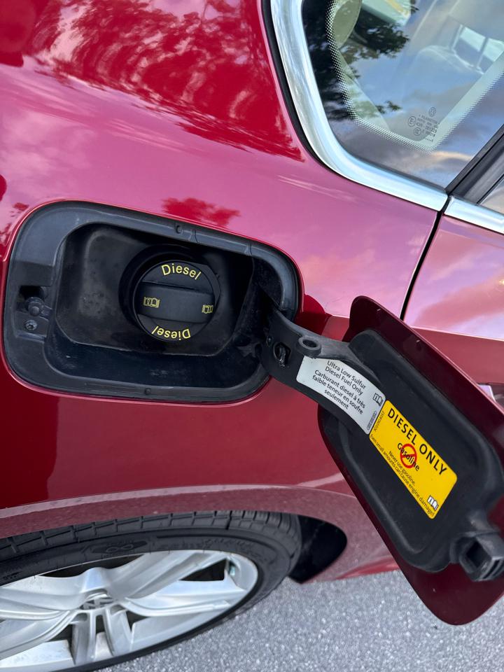 Volkswagen Passat TDI SEL Premium 6A 2015