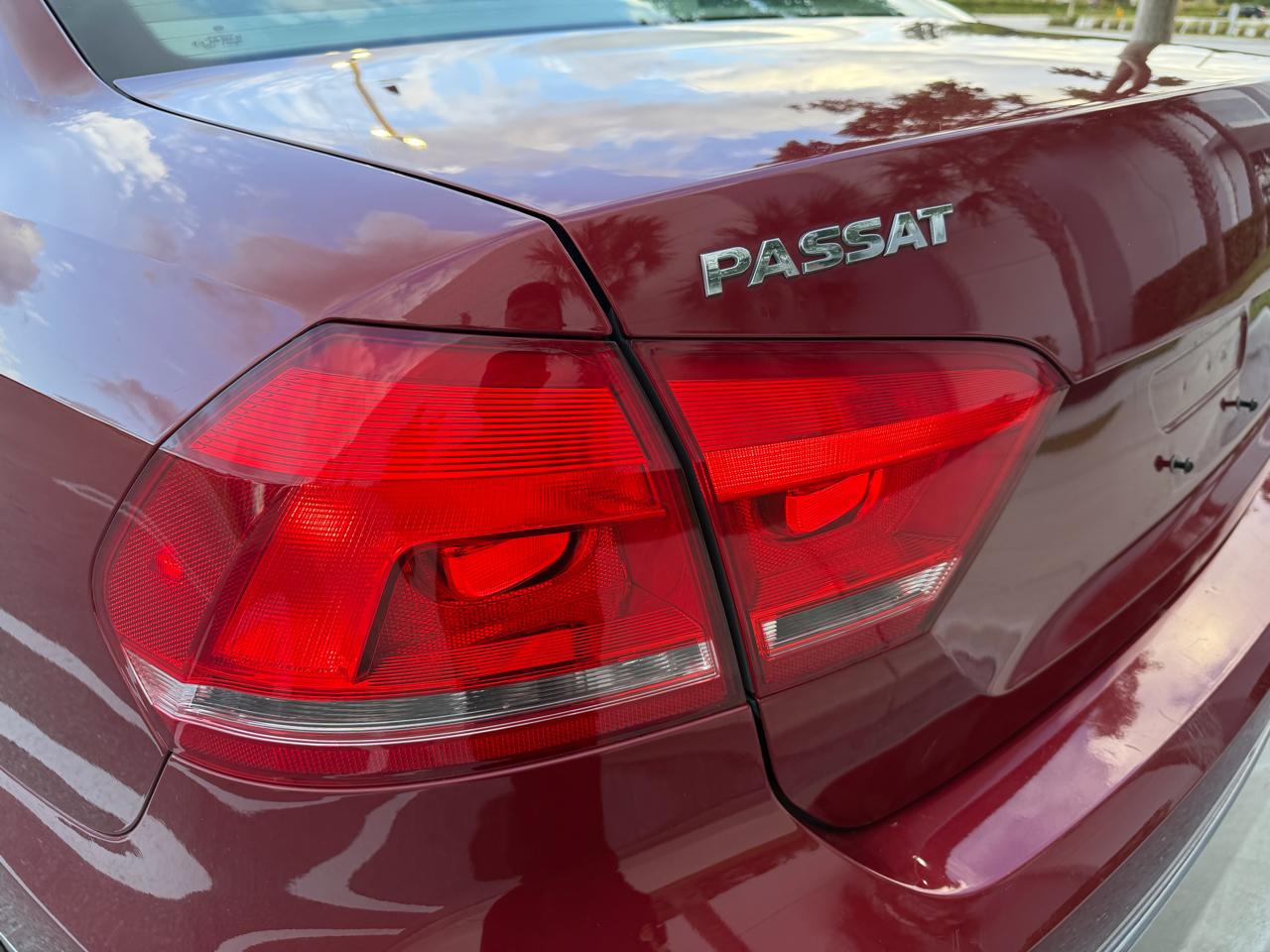 Volkswagen Passat TDI SEL Premium 6A 2015