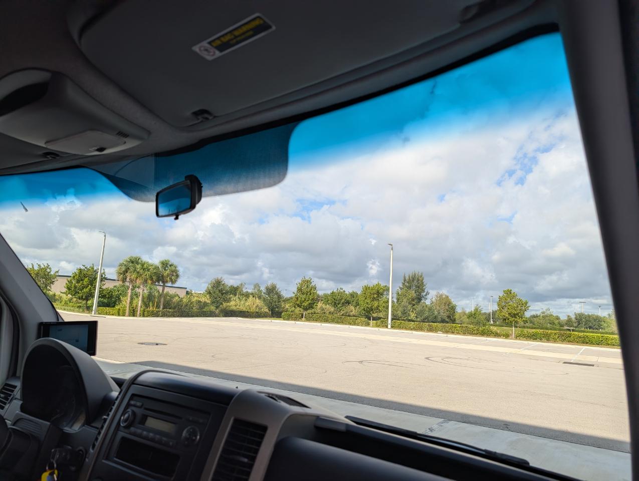 Freightliner Sprinter 3500 170-in. WB 2011