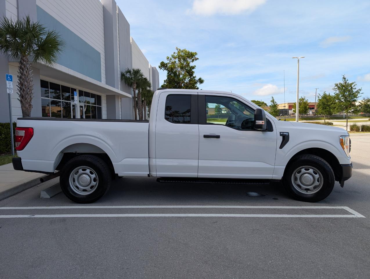 Ford F-150 XL SuperCab 6.5-ft. Bed 2WD 2021