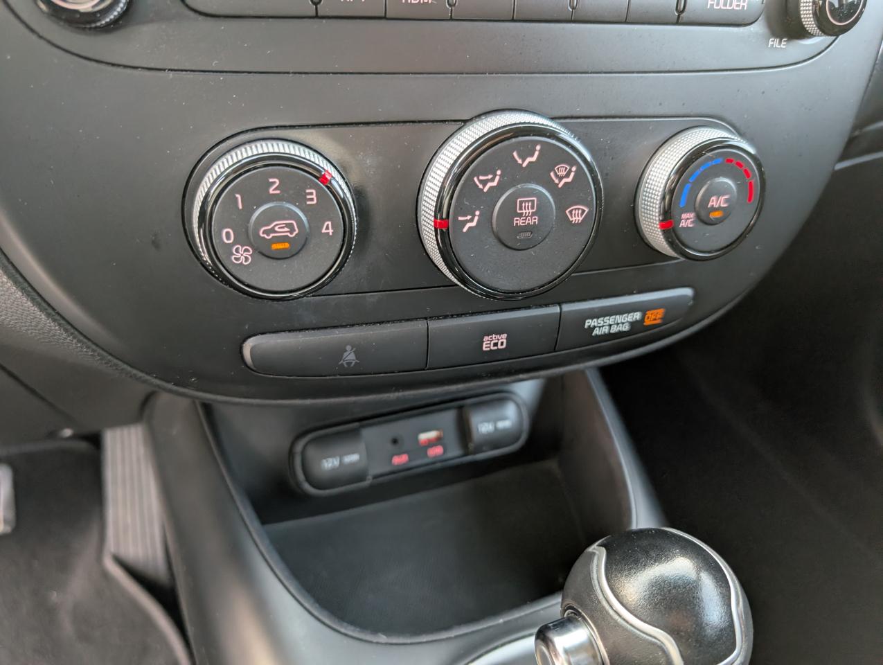 Kia Soul Base 6A 2016