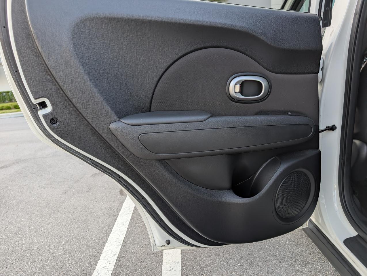 Kia Soul Base 6A 2016