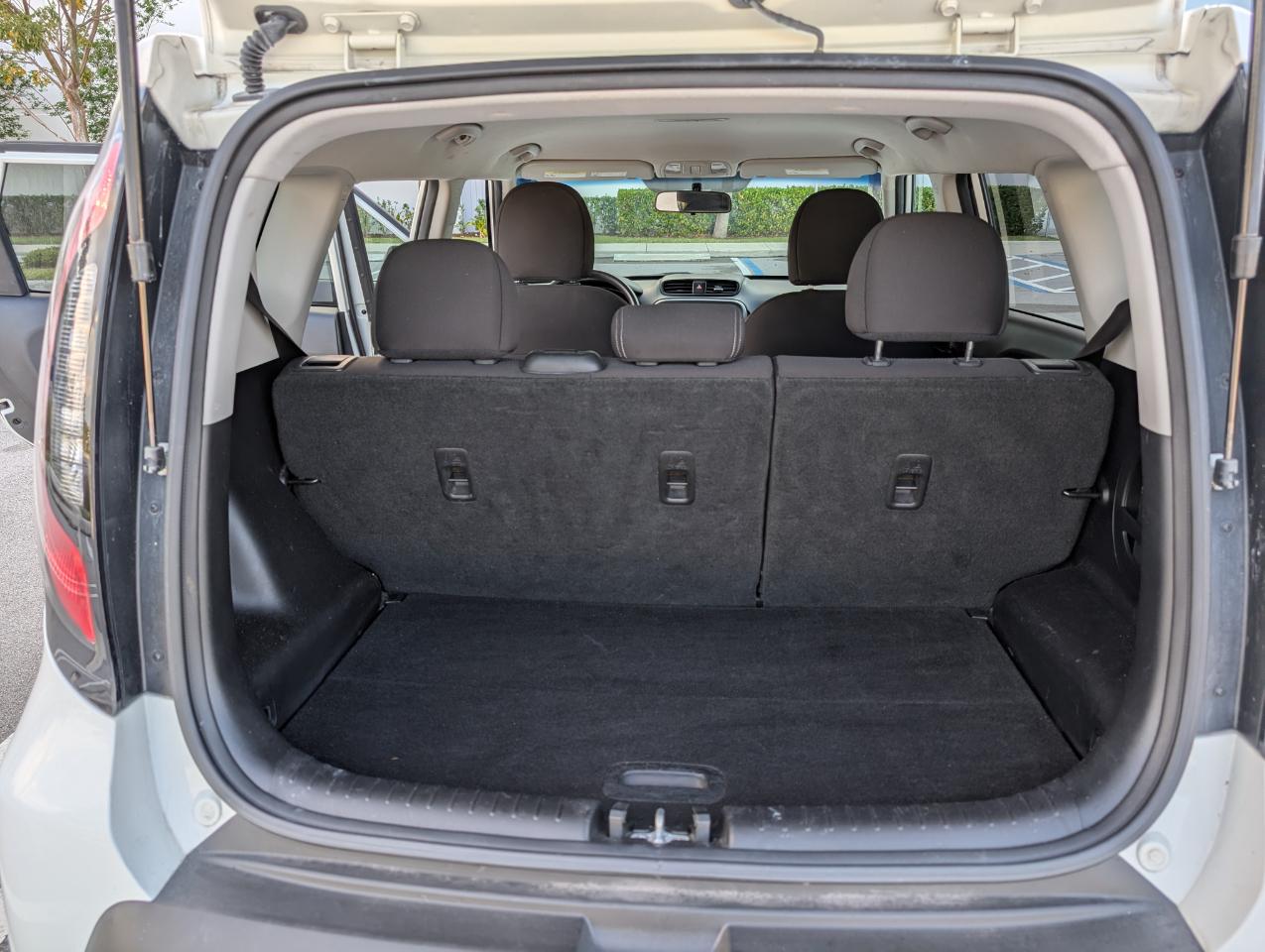 Kia Soul Base 6A 2016