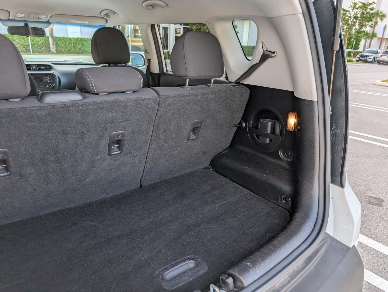 Kia Soul Base 6A 2016