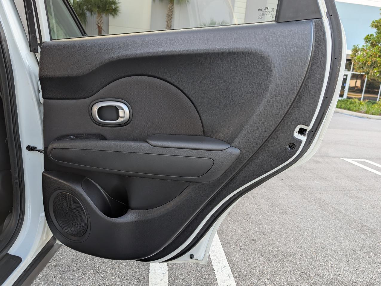 Kia Soul Base 6A 2016