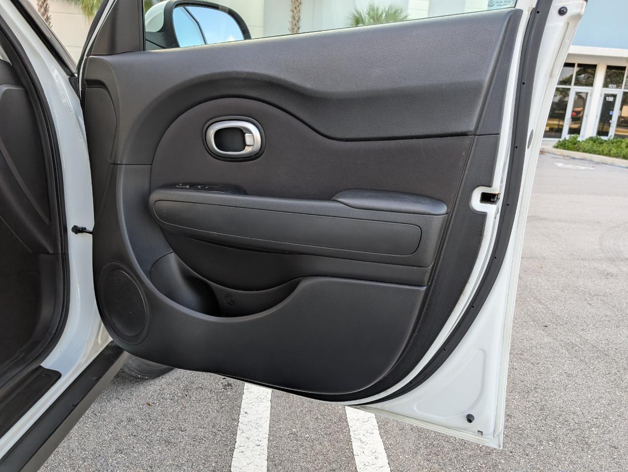 Kia Soul Base 6A 2016