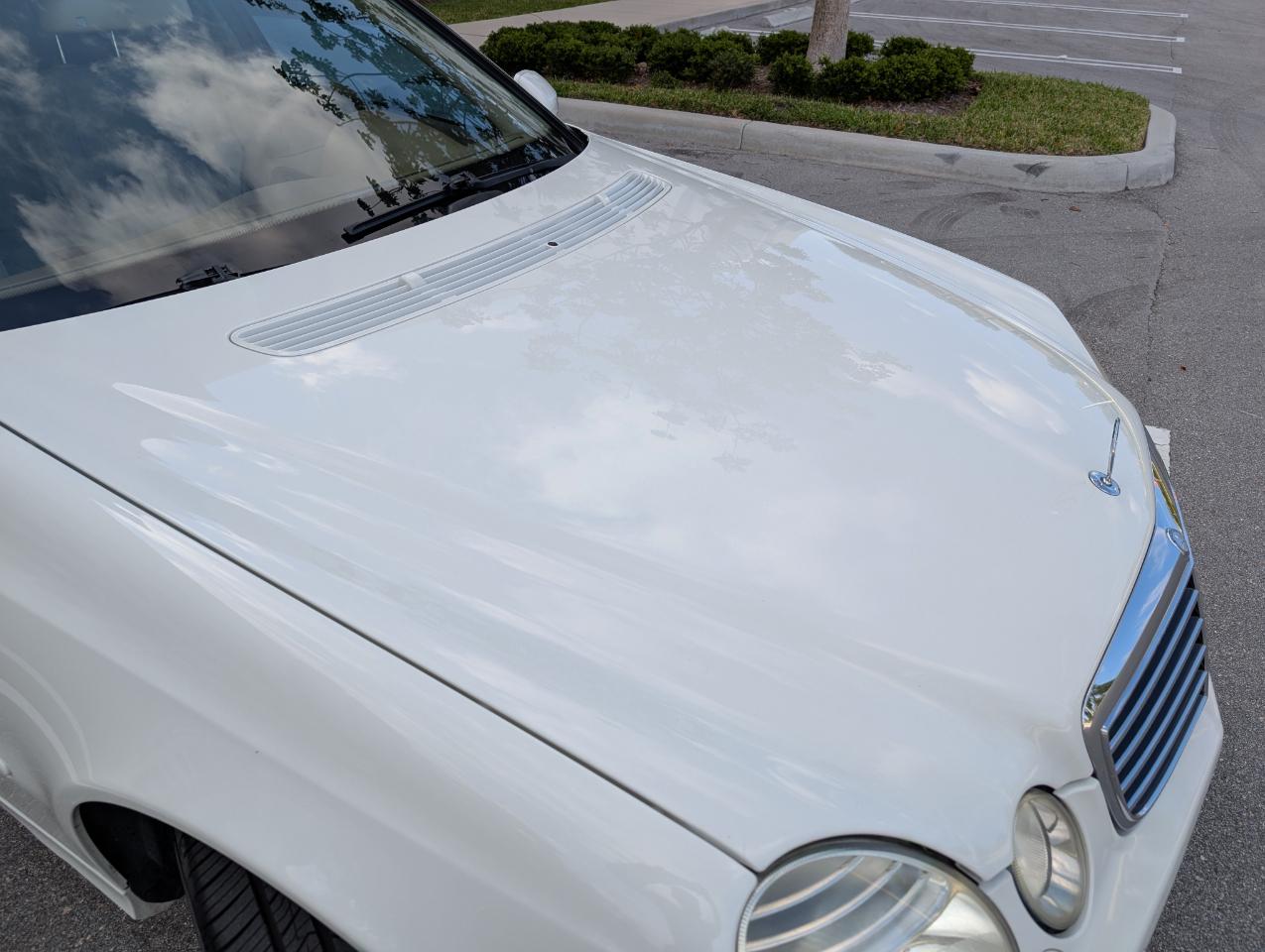 Mercedes-Benz E-Class E350 Luxury Sedan 2009