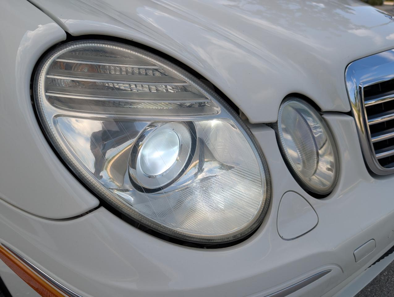 Mercedes-Benz E-Class E350 Luxury Sedan 2009