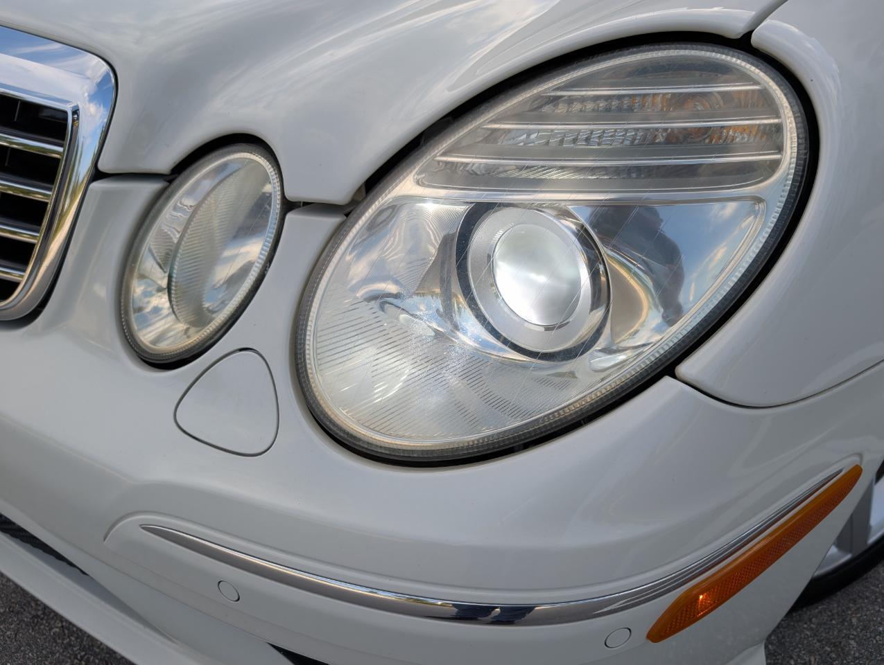 Mercedes-Benz E-Class E350 Luxury Sedan 2009