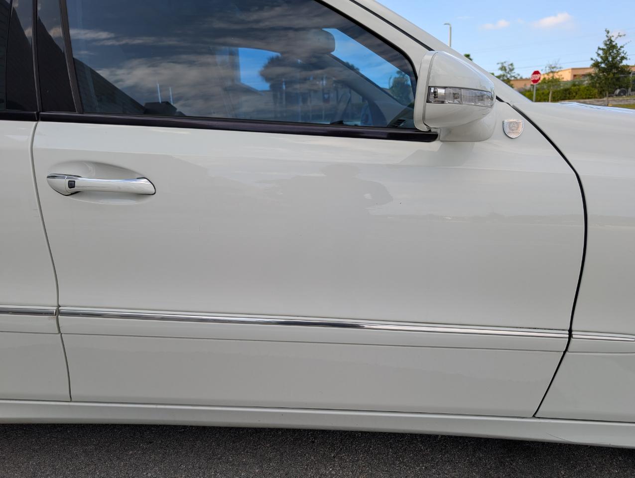 Mercedes-Benz E-Class E350 Luxury Sedan 2009