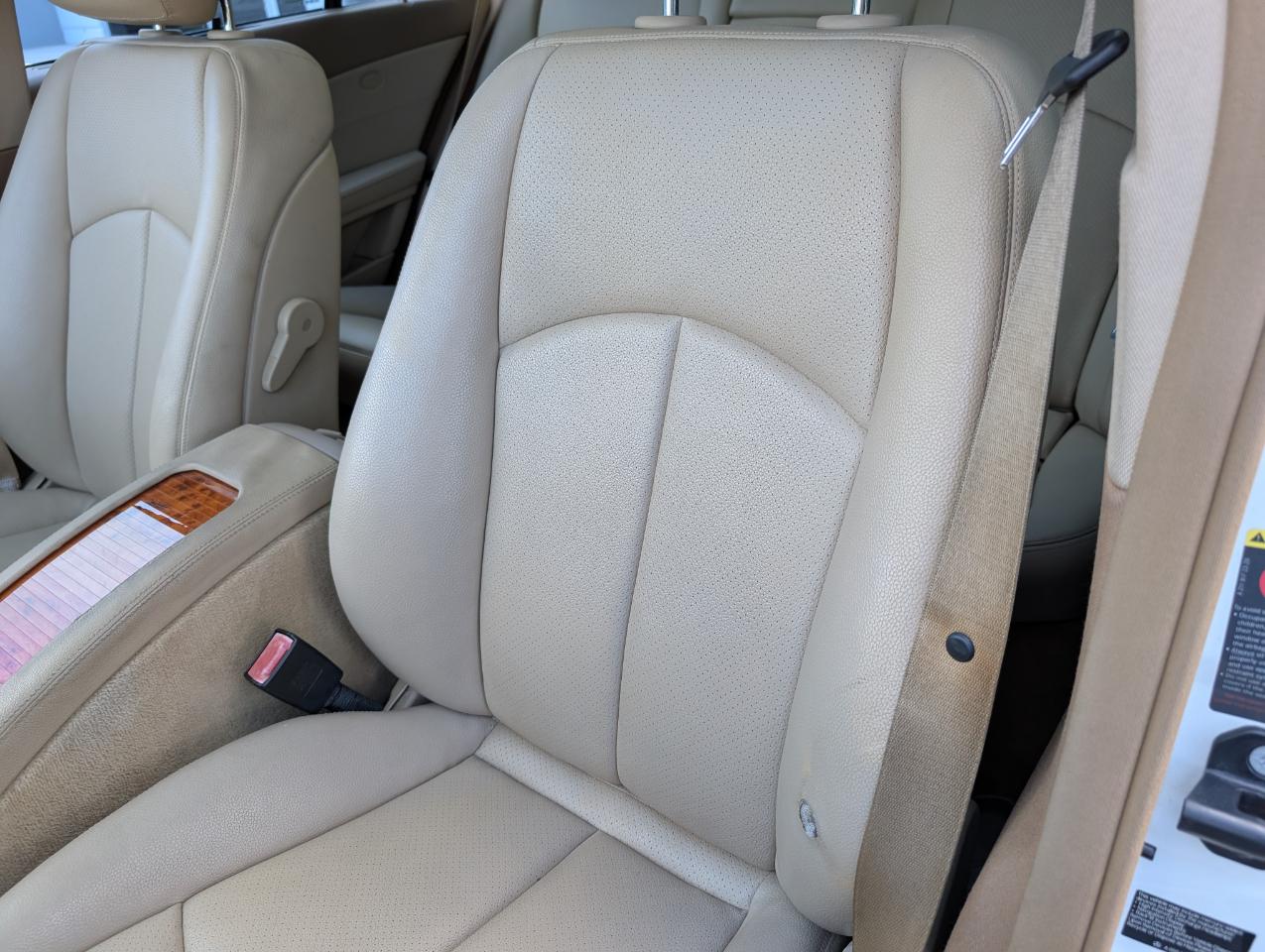 Mercedes-Benz E-Class E350 Luxury Sedan 2009