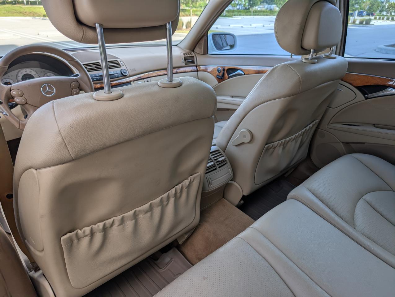 Mercedes-Benz E-Class E350 Luxury Sedan 2009