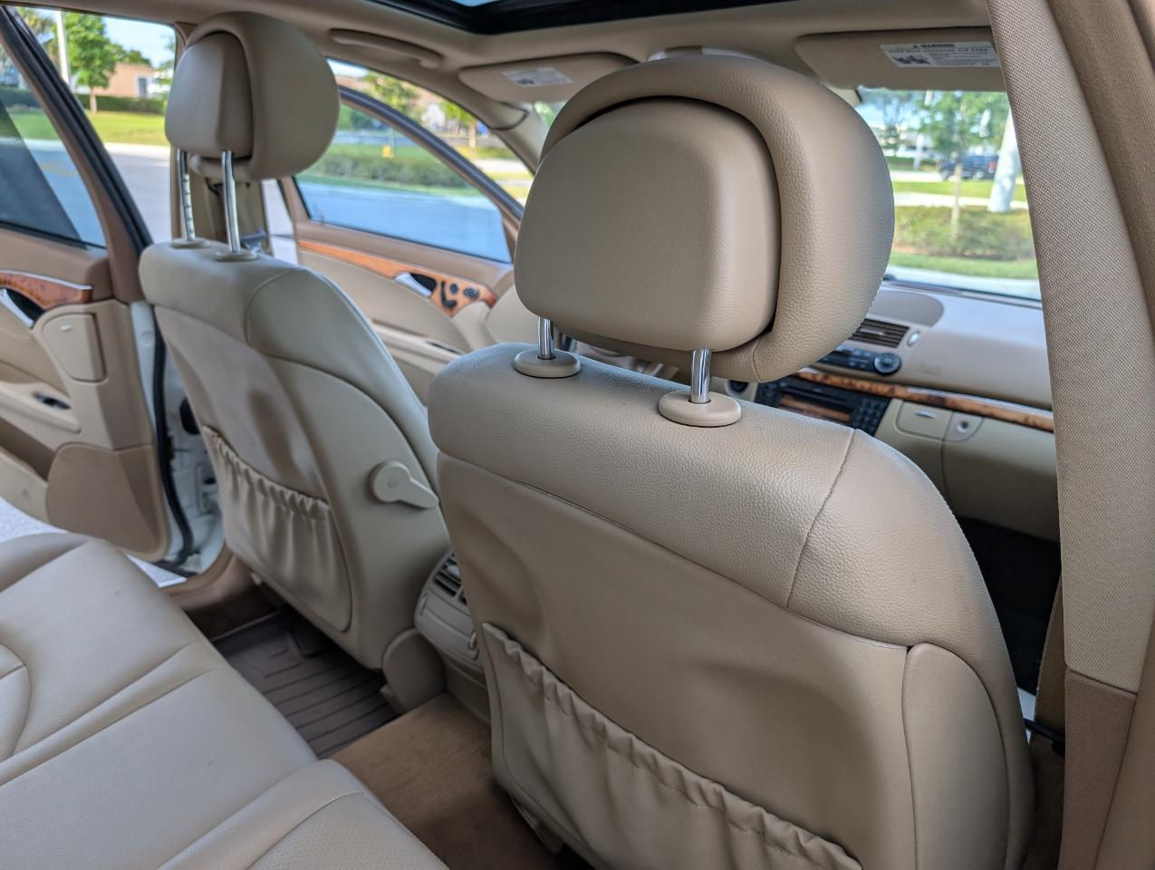 Mercedes-Benz E-Class E350 Luxury Sedan 2009