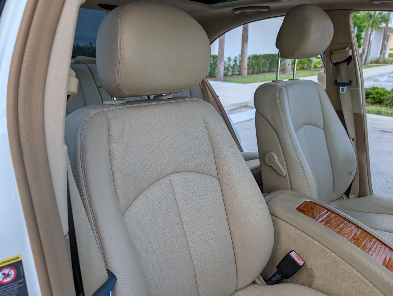 Mercedes-Benz E-Class E350 Luxury Sedan 2009