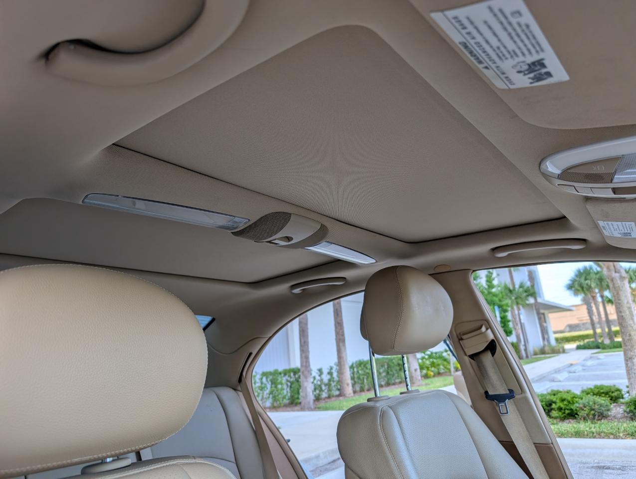 Mercedes-Benz E-Class E350 Luxury Sedan 2009