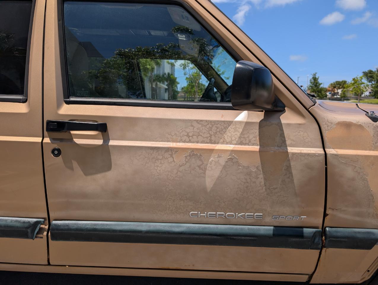 Jeep Cherokee Sport 4-Door 4WD 1999