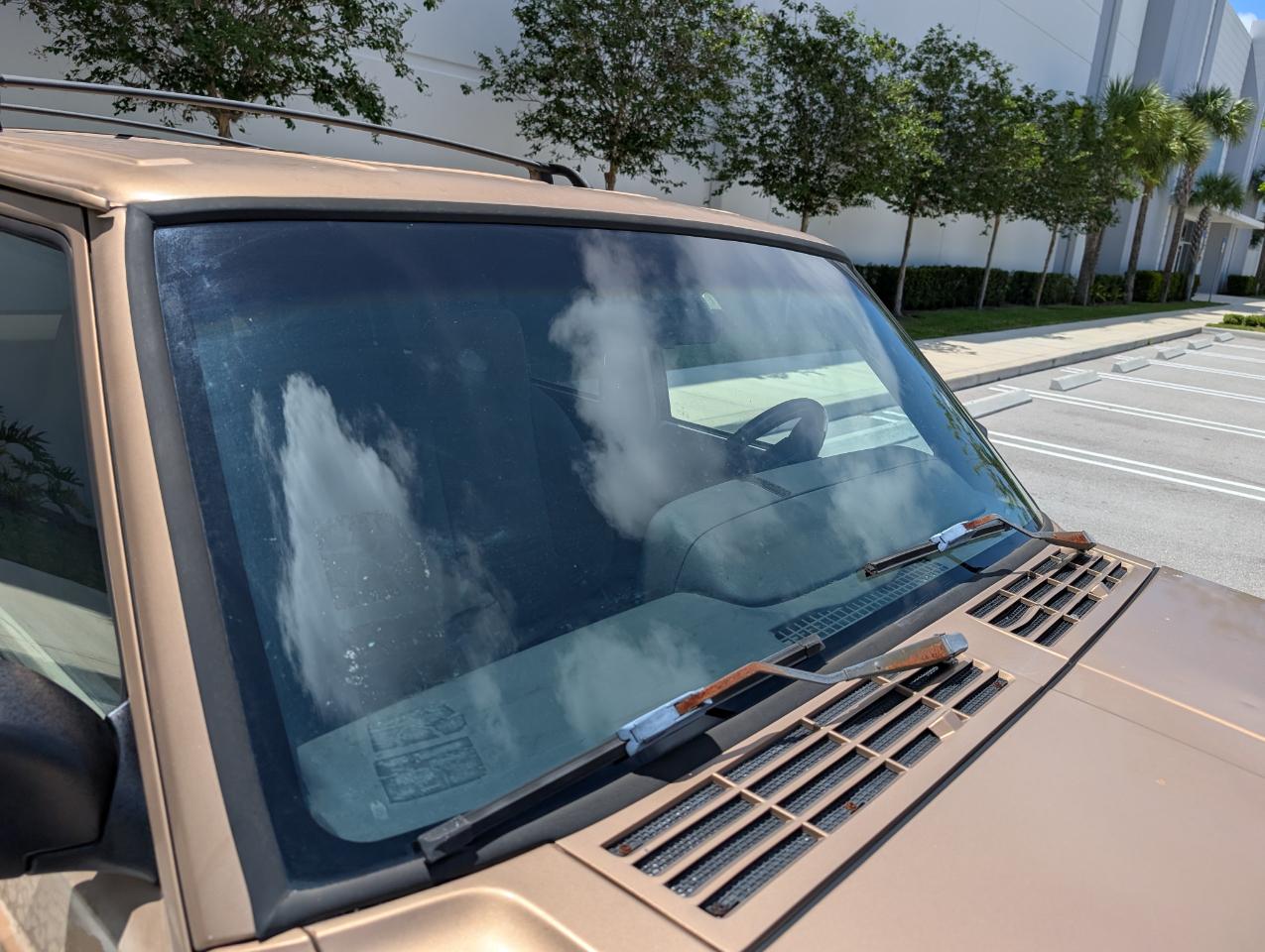 Jeep Cherokee Sport 4-Door 4WD 1999