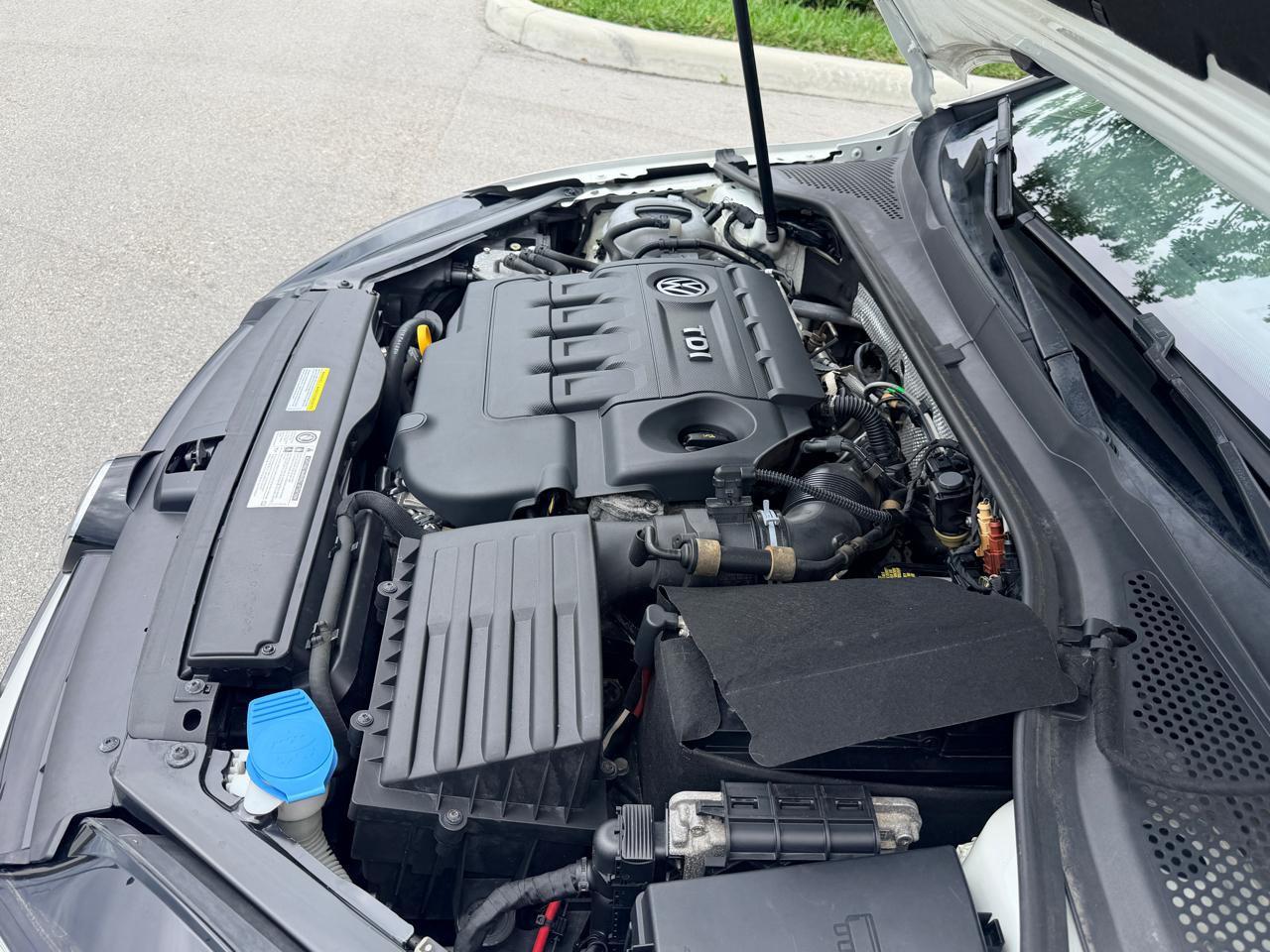 Volkswagen Golf SportWagen TDI S 6M 2015