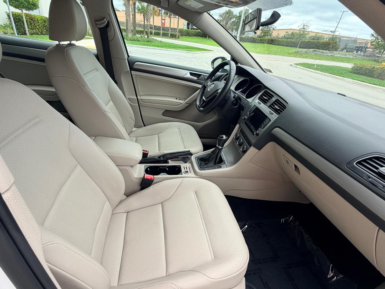 Volkswagen Golf SportWagen TDI S 6M 2015