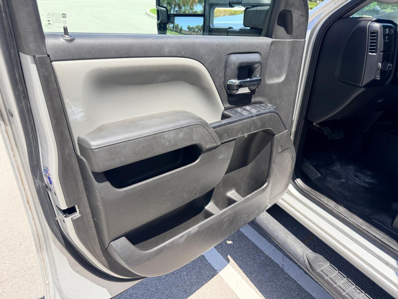 Chevrolet Silverado 3500HD Work Truck Crew Cab 4WD 2018