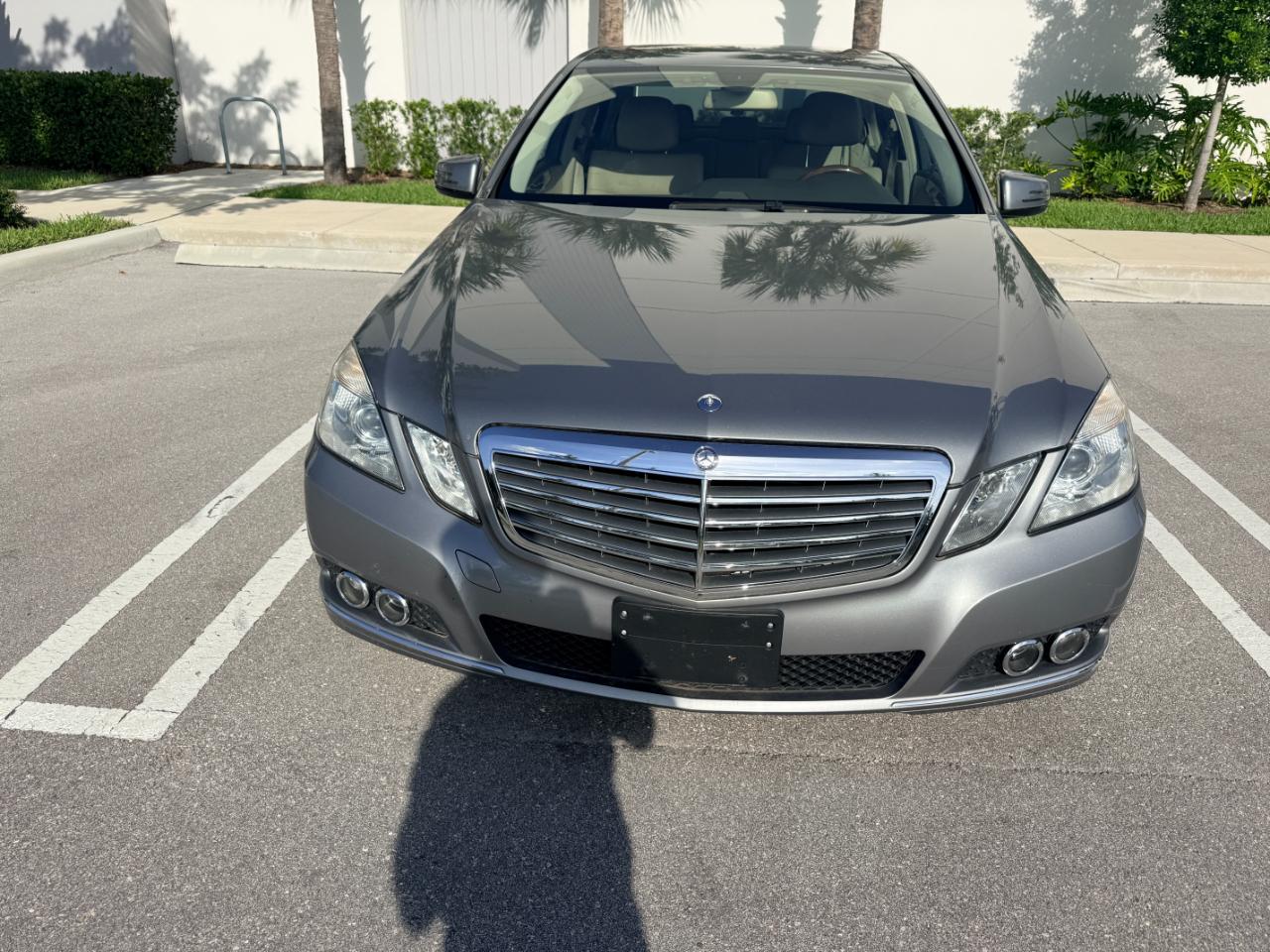 Mercedes-Benz E-Class E350 BlueTEC Sedan 2011