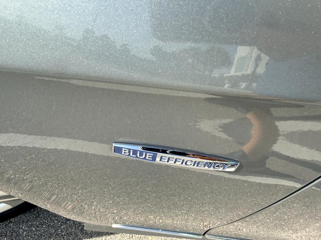 Mercedes-Benz E-Class E350 BlueTEC Sedan 2011