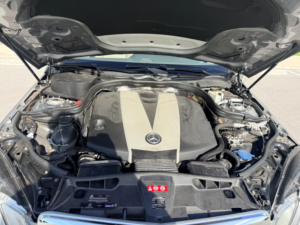 Mercedes-Benz E-Class E350 BlueTEC Sedan 2011