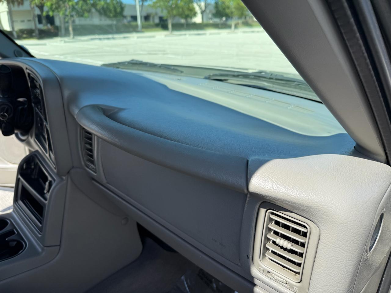 Chevrolet Silverado 2500HD LS Crew Cab 2WD 2006
