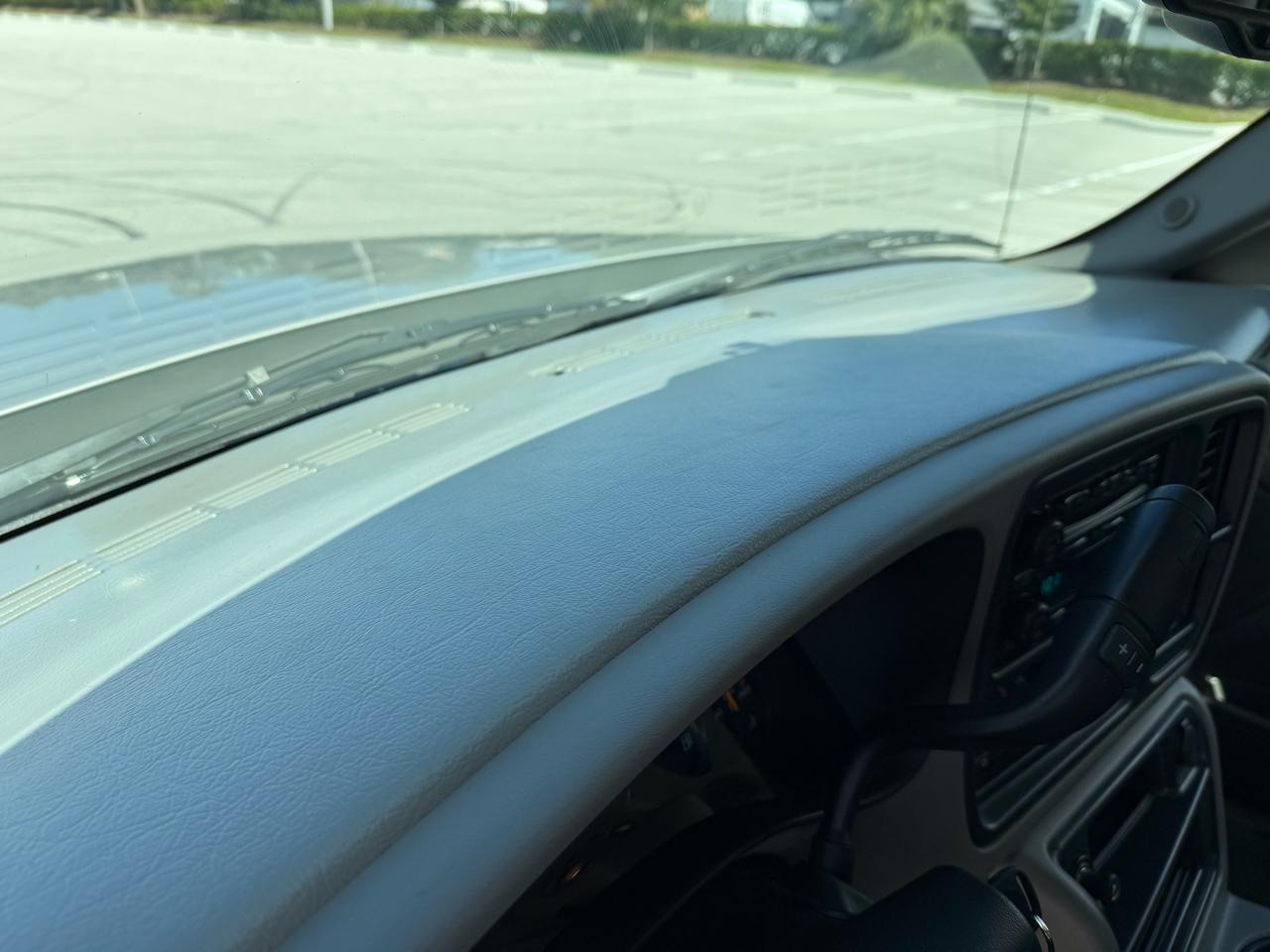 Chevrolet Silverado 2500HD LS Crew Cab 2WD 2006