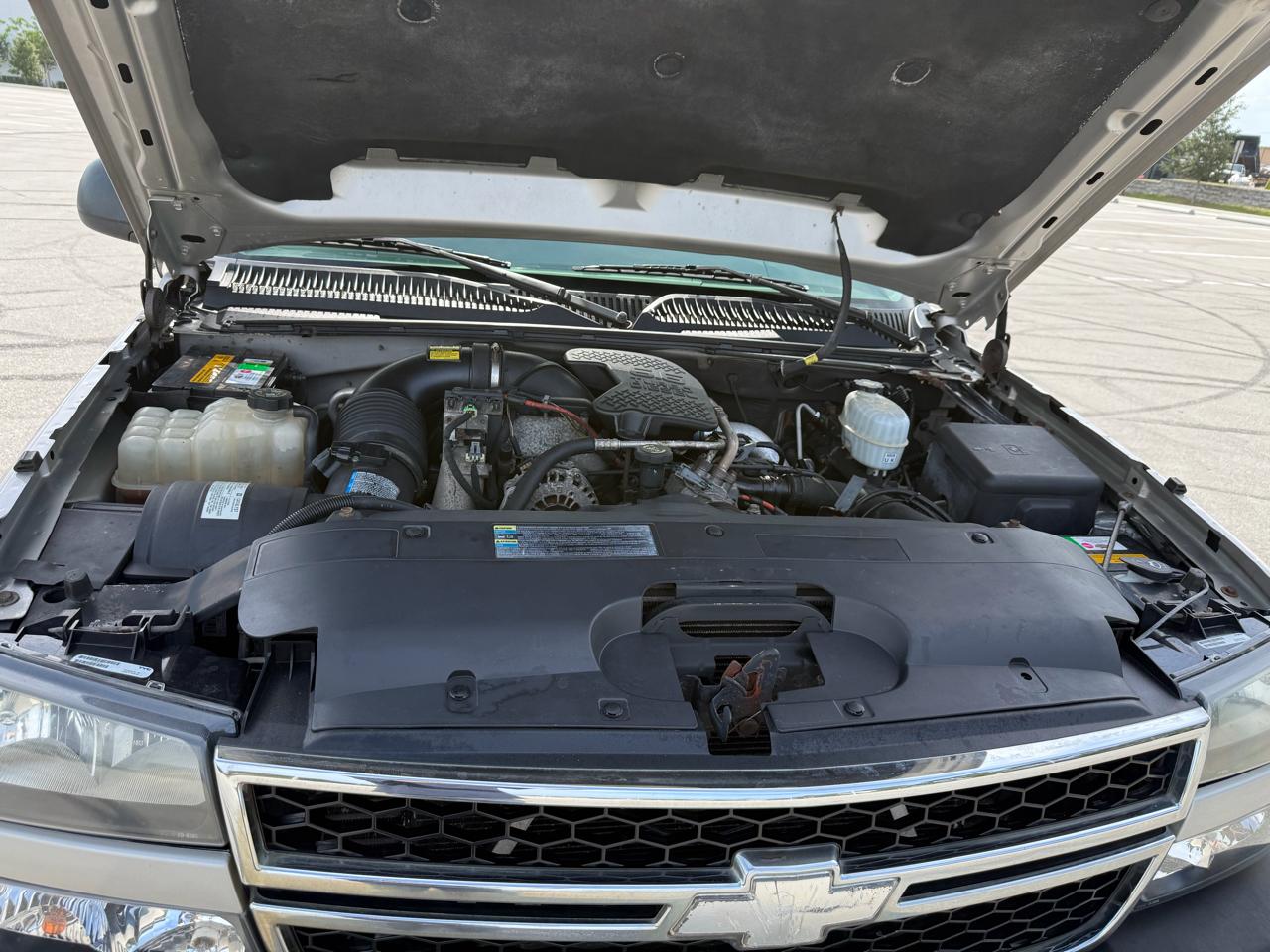 Chevrolet Silverado 2500HD LS Crew Cab 2WD 2006