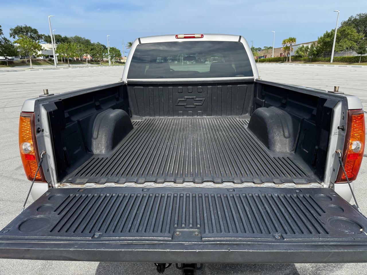 Chevrolet Silverado 2500HD LS Crew Cab 2WD 2006