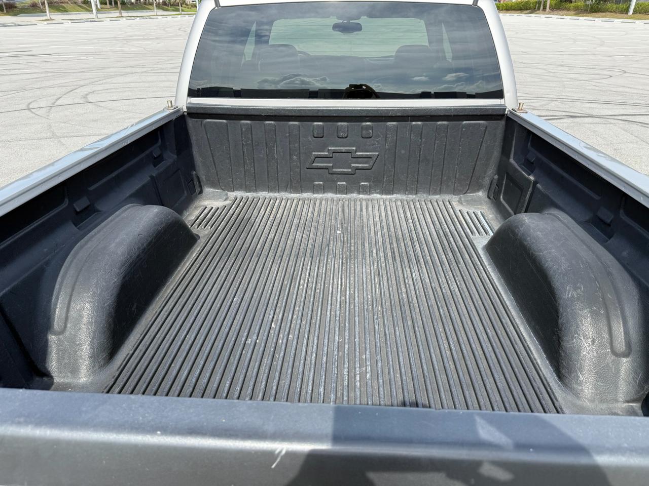 Chevrolet Silverado 2500HD LS Crew Cab 2WD 2006