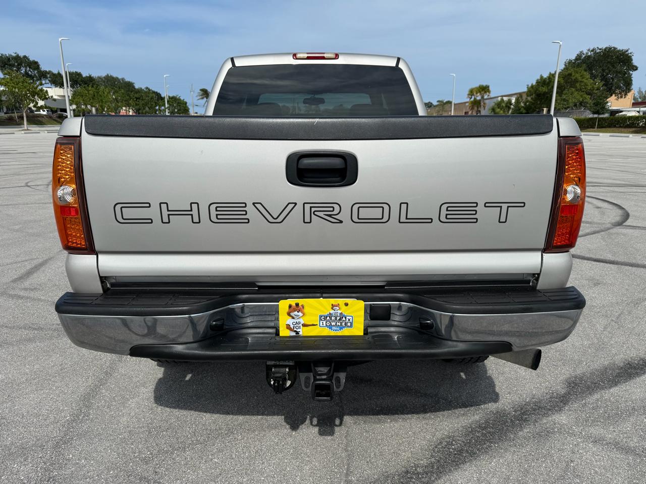 Chevrolet Silverado 2500HD LS Crew Cab 2WD 2006