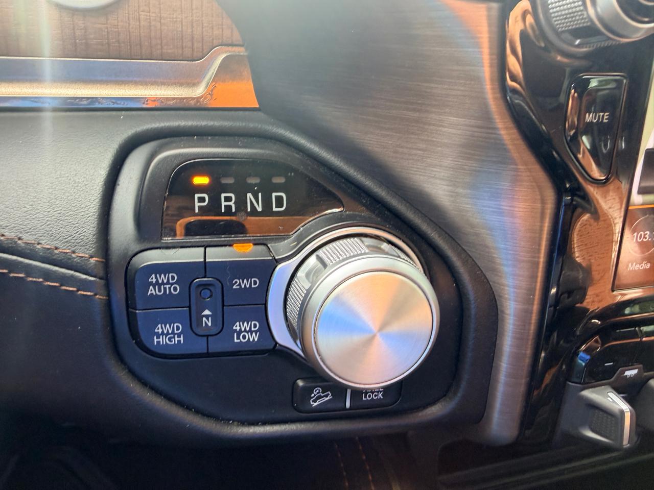 RAM 1500 Longhorn Crew Cab SWB 4WD 2020