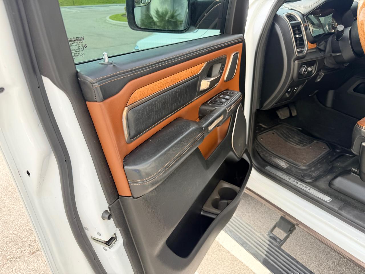 RAM 1500 Longhorn Crew Cab SWB 4WD 2020