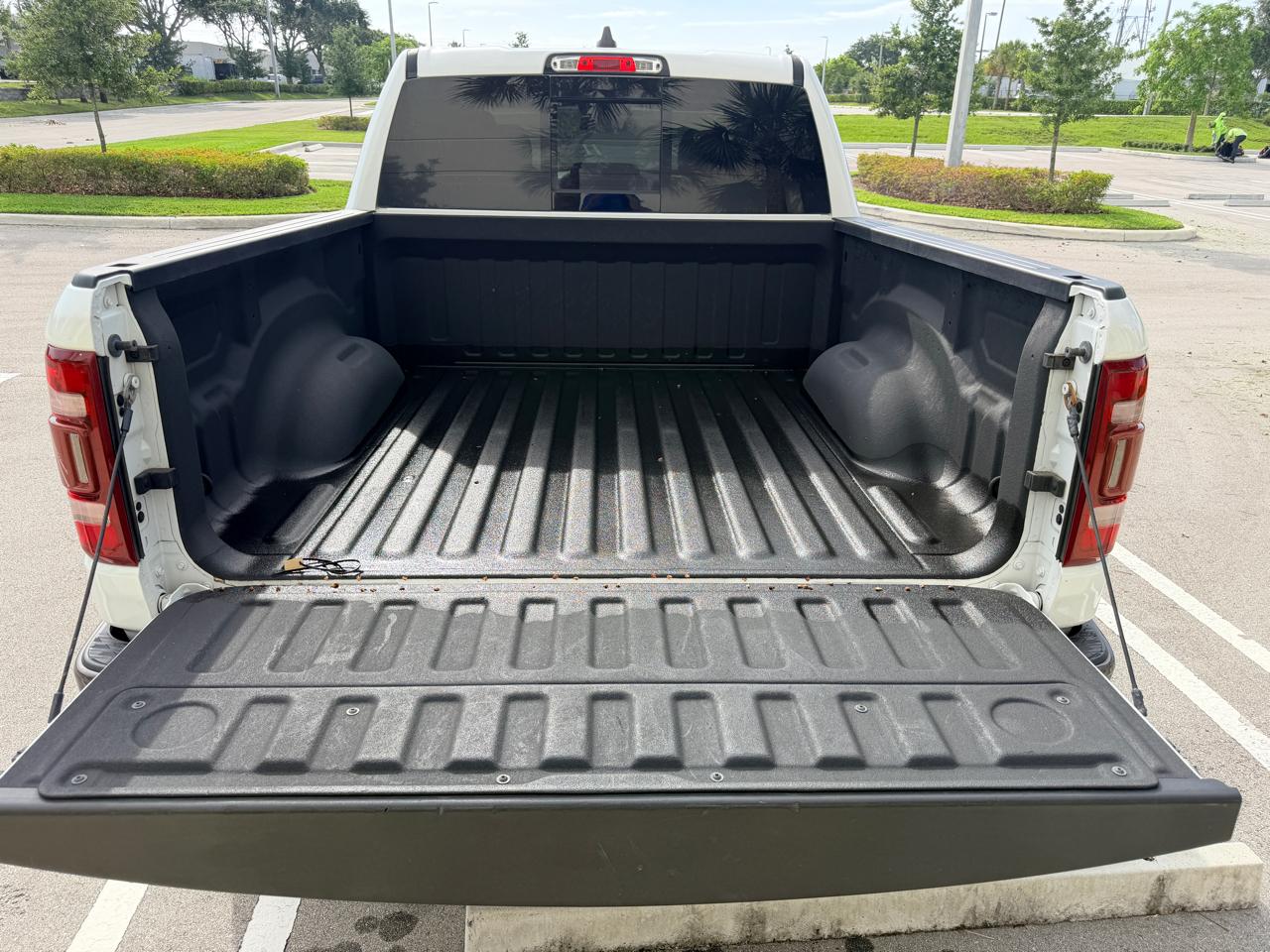 RAM 1500 Longhorn Crew Cab SWB 4WD 2020