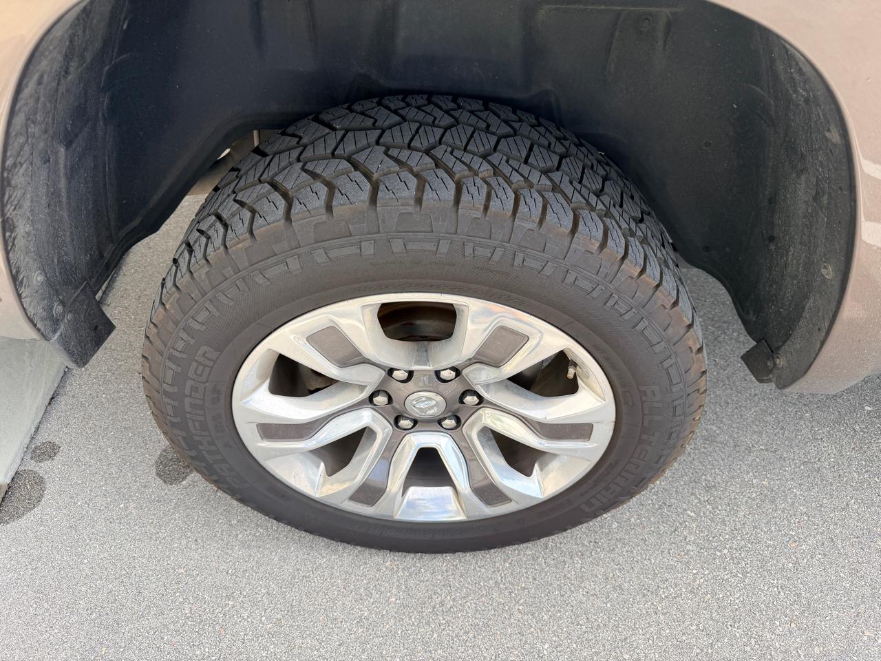 RAM 1500 Longhorn Crew Cab SWB 4WD 2020