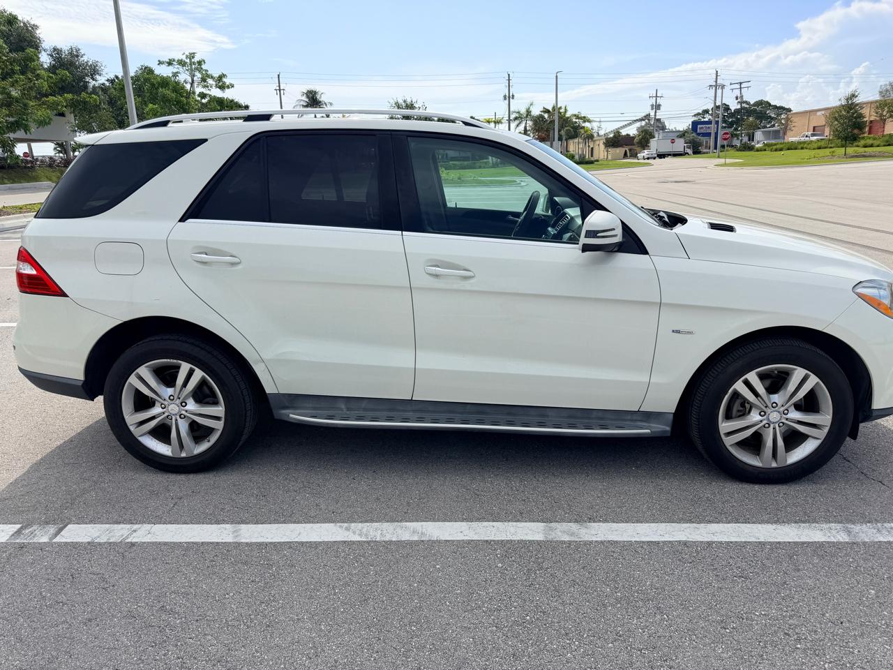 Mercedes-Benz M-Class ML350 BlueTEC 2012