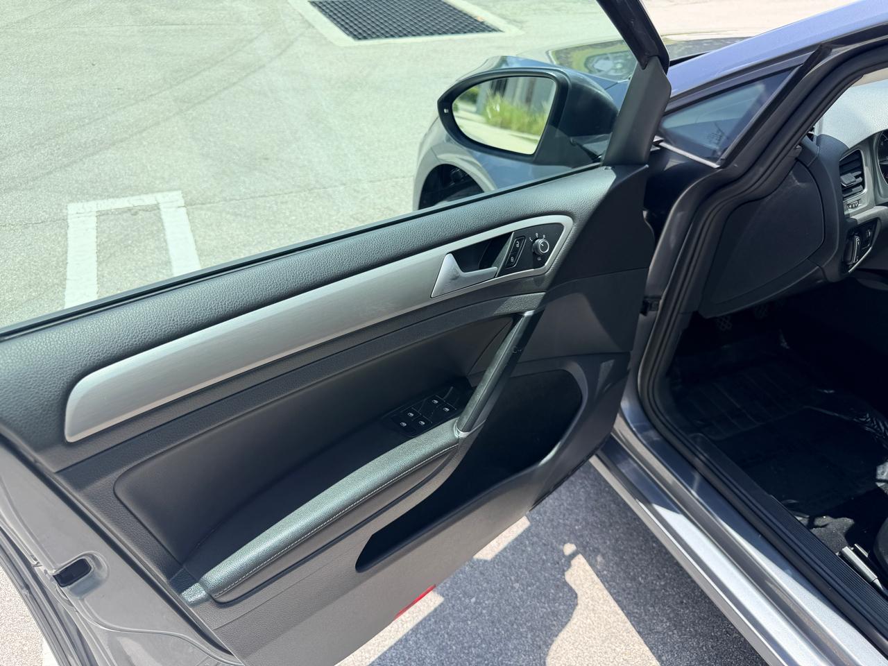 Volkswagen Golf TDI S 6M 2015