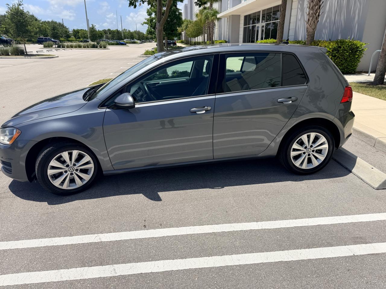 Volkswagen Golf TDI S 6M 2015