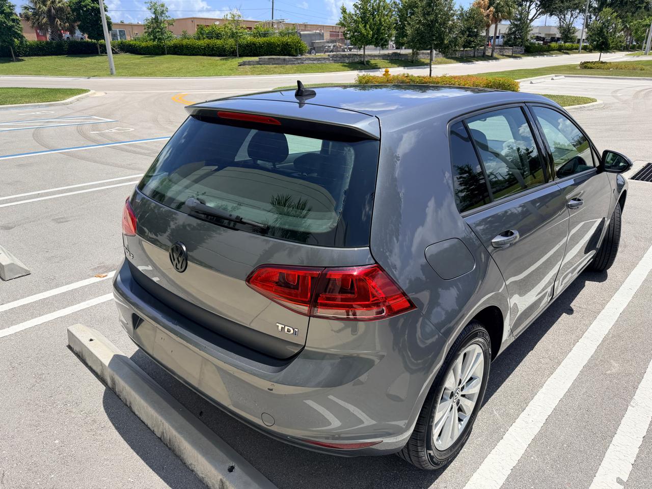 Volkswagen Golf TDI S 6M 2015