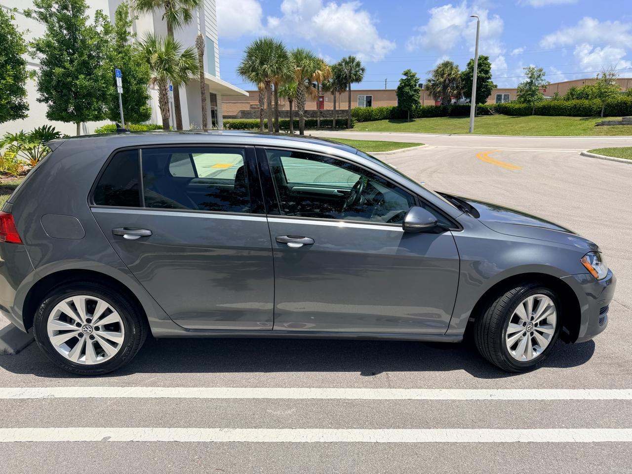 Volkswagen Golf TDI S 6M 2015
