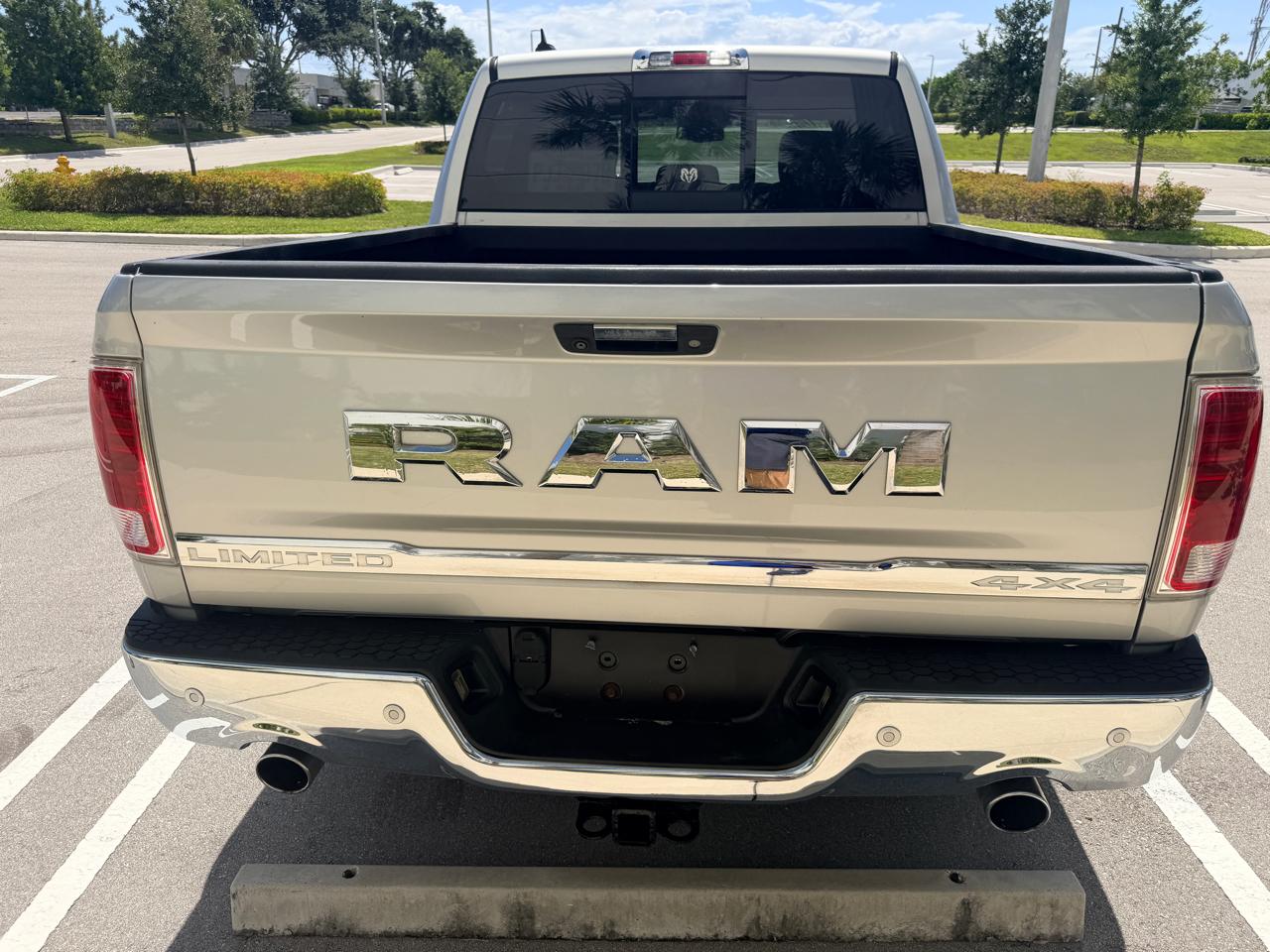 RAM 1500 Limited Crew Cab SWB 4WD 2016