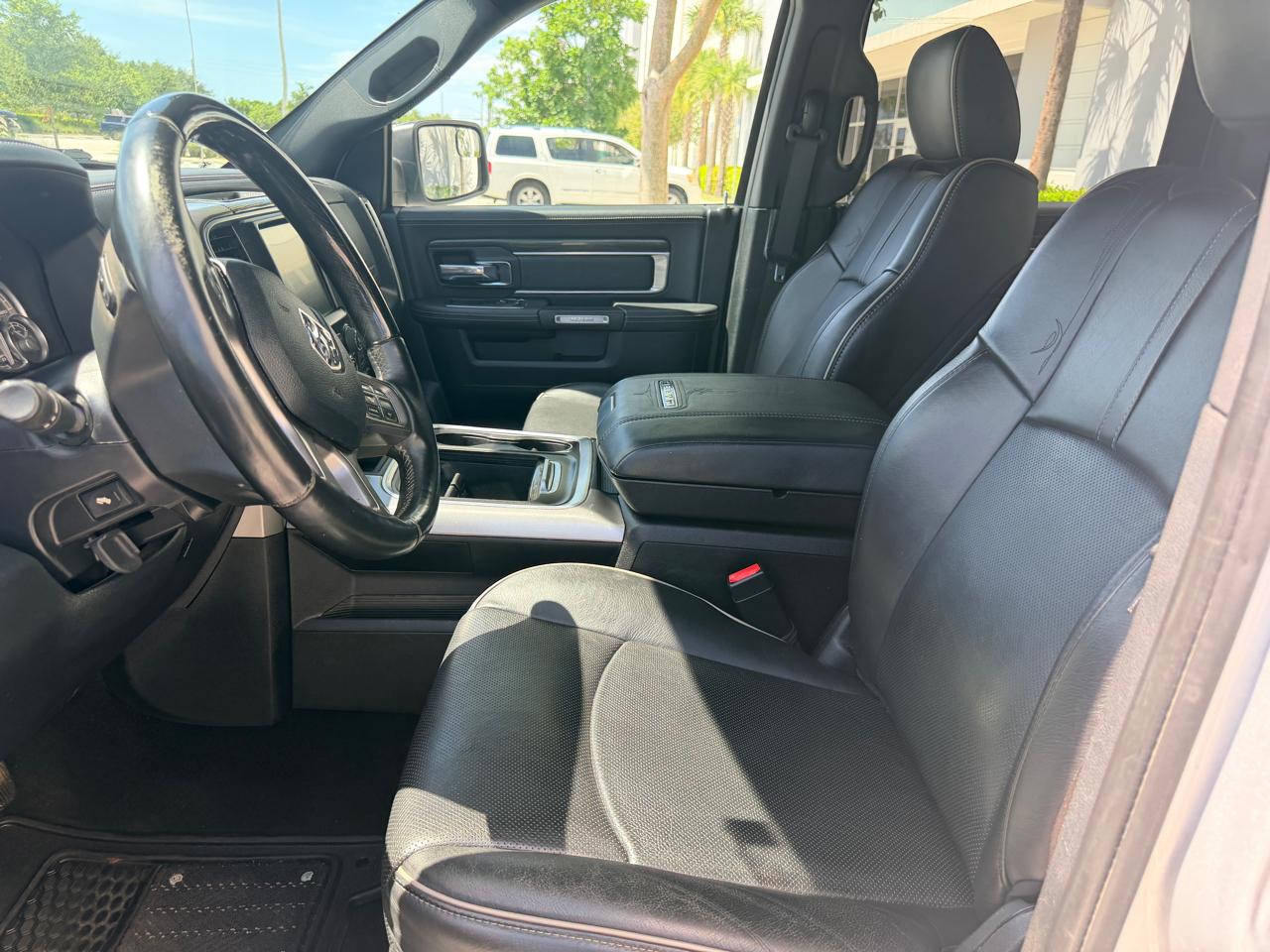 RAM 1500 Limited Crew Cab SWB 4WD 2016
