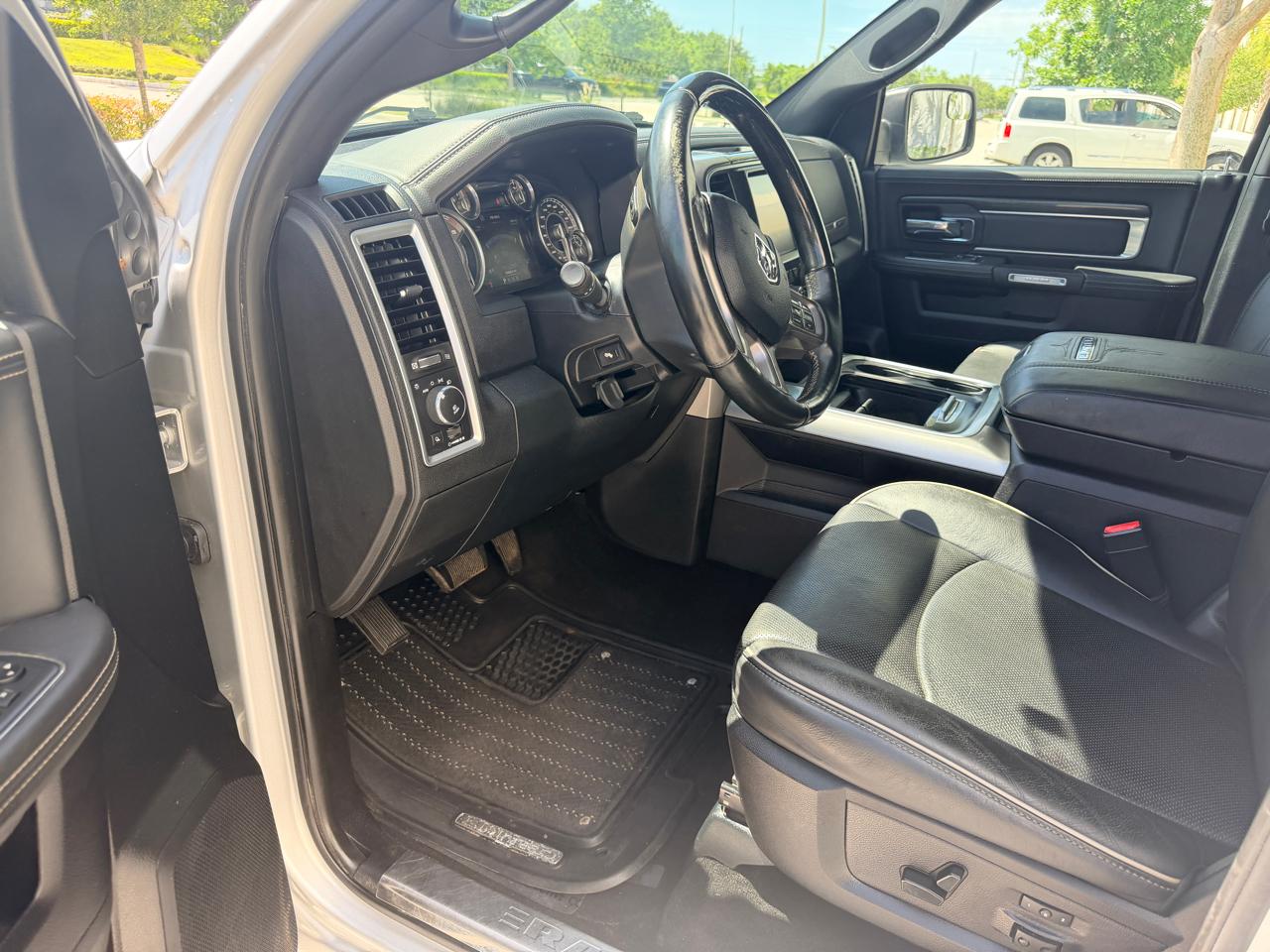 RAM 1500 Limited Crew Cab SWB 4WD 2016